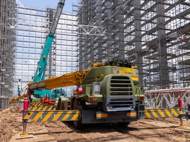 mobile cranes